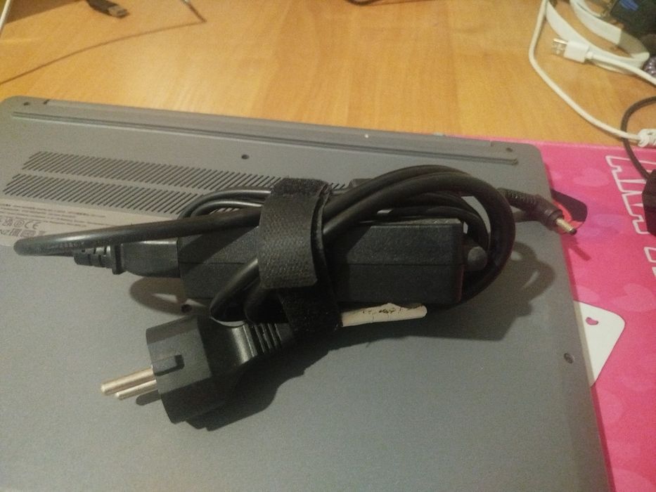 Lenova slim 3i, i5-12450h