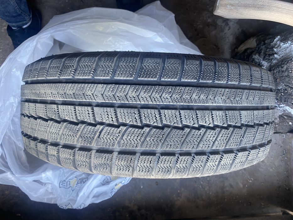 Продам комплект резины 195/55/15