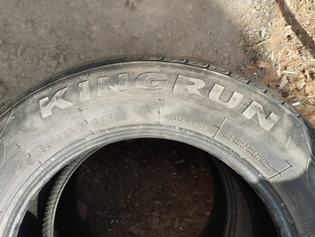 2 баллона резины 205/65 r15