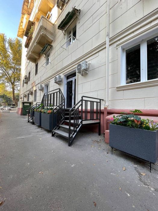 Ул.Шота Руставели Аския евро нежилое помещение первая линия 100кв.м