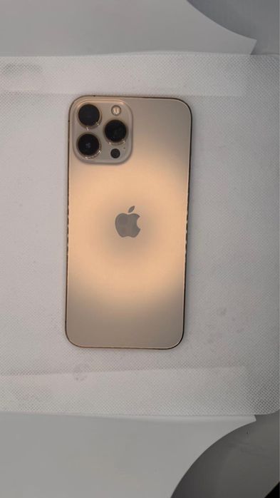 Айфон 13 Про Мах 256г бат 79 в Хорошем состоянии коробка есть золотист