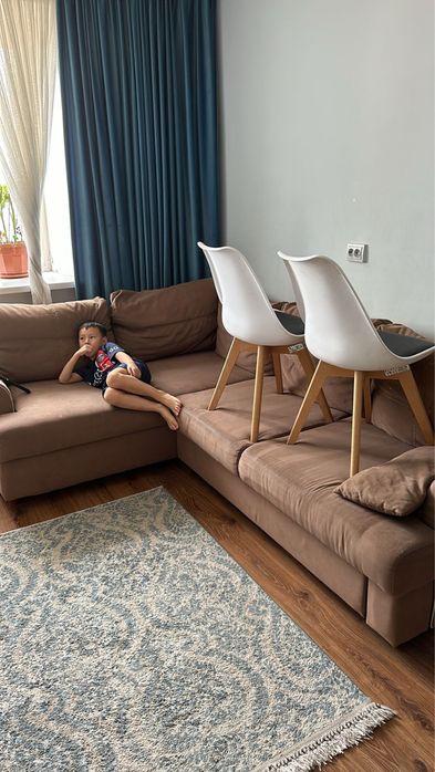 Продам Диван угловой в хорошем состоянии