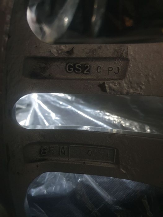 Диски Work Gnosis gs2 r18 8.5G Michelin balon