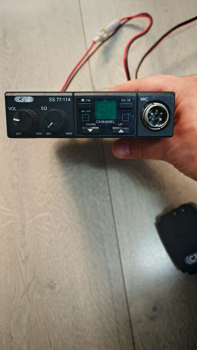 Vând Stație Radio CB CRT 77-114