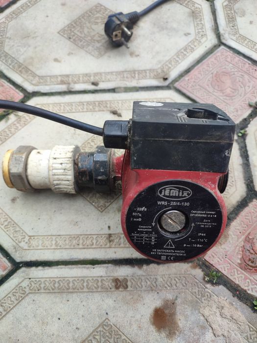 Продам циркуляционный насос