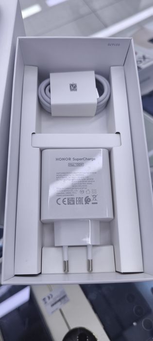 xonor 400 pro 12/512 yangi titan seriy