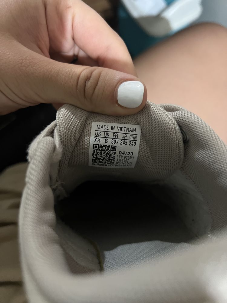 Adidas маратонки