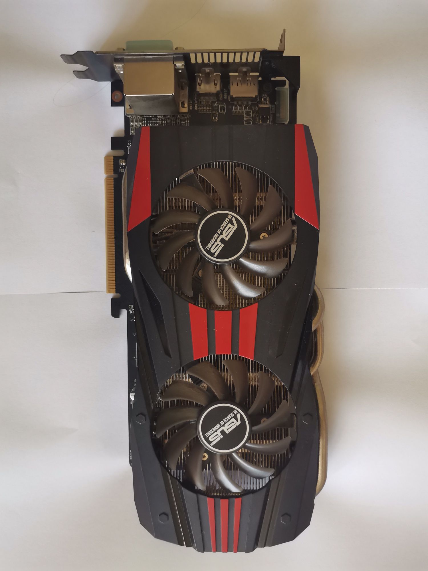 Видеокарта asus radeon r9 270x 2gb ПЕРФЕКТНО СЪСТОЯНИЕ