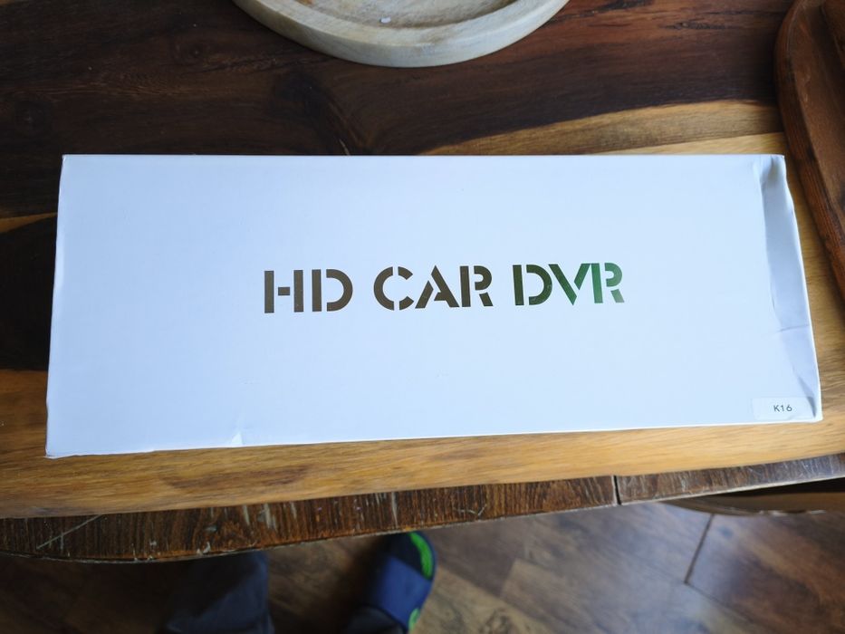 Продавам DVR HD огледало