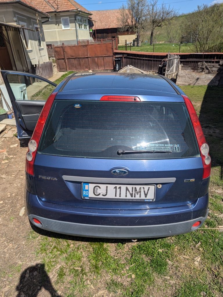 Vând Ford Fiesta 2006 motorină