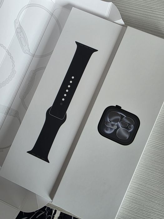 Apple Watch Series 11 S/M 42 мм