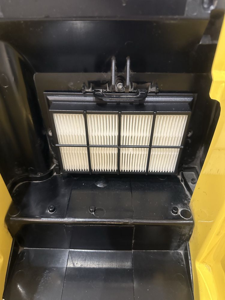 Прахосмукачка пароекстактор KARCHER (модел SV1802)
