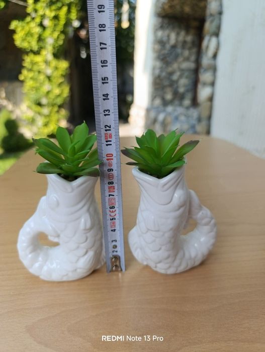 Малки порцеланови вазички