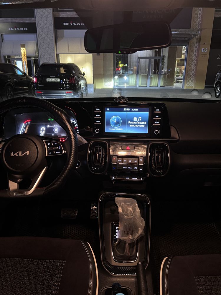 KIA sonet 2024 yil 3 pozitsiya
