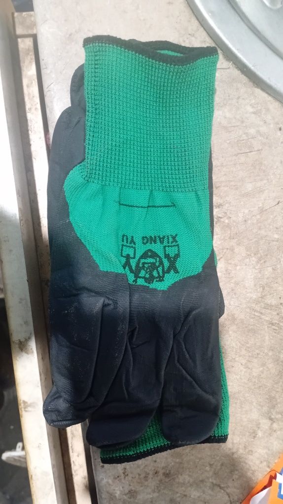 Продам перчатки рабочие