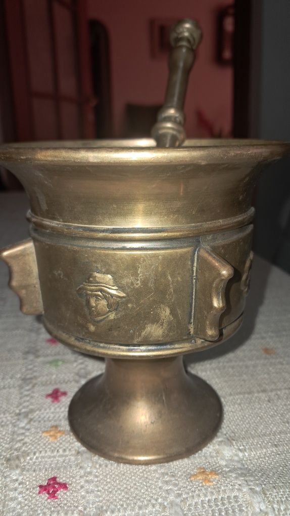 MOJAR deosebit ,  din bronz cu pistil