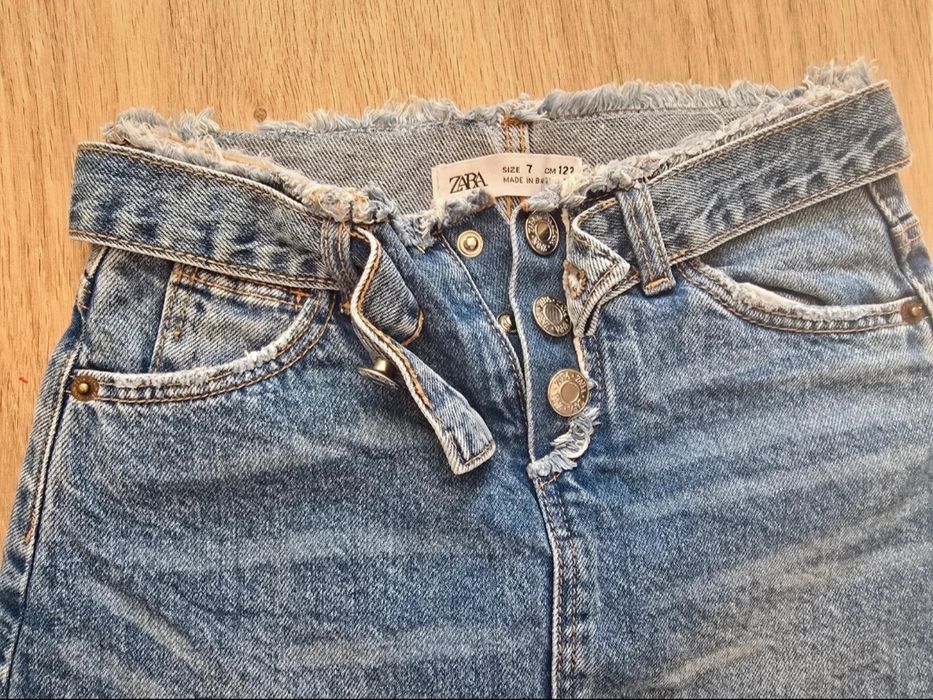 Fusta pantaloni Zara 7 ani