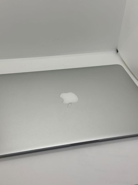 MacBook Air 13 2017, i5 1.8 GHz, 8 GB, 128 GB, Silver -A-