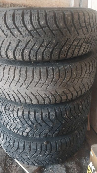 Продам зимние шины