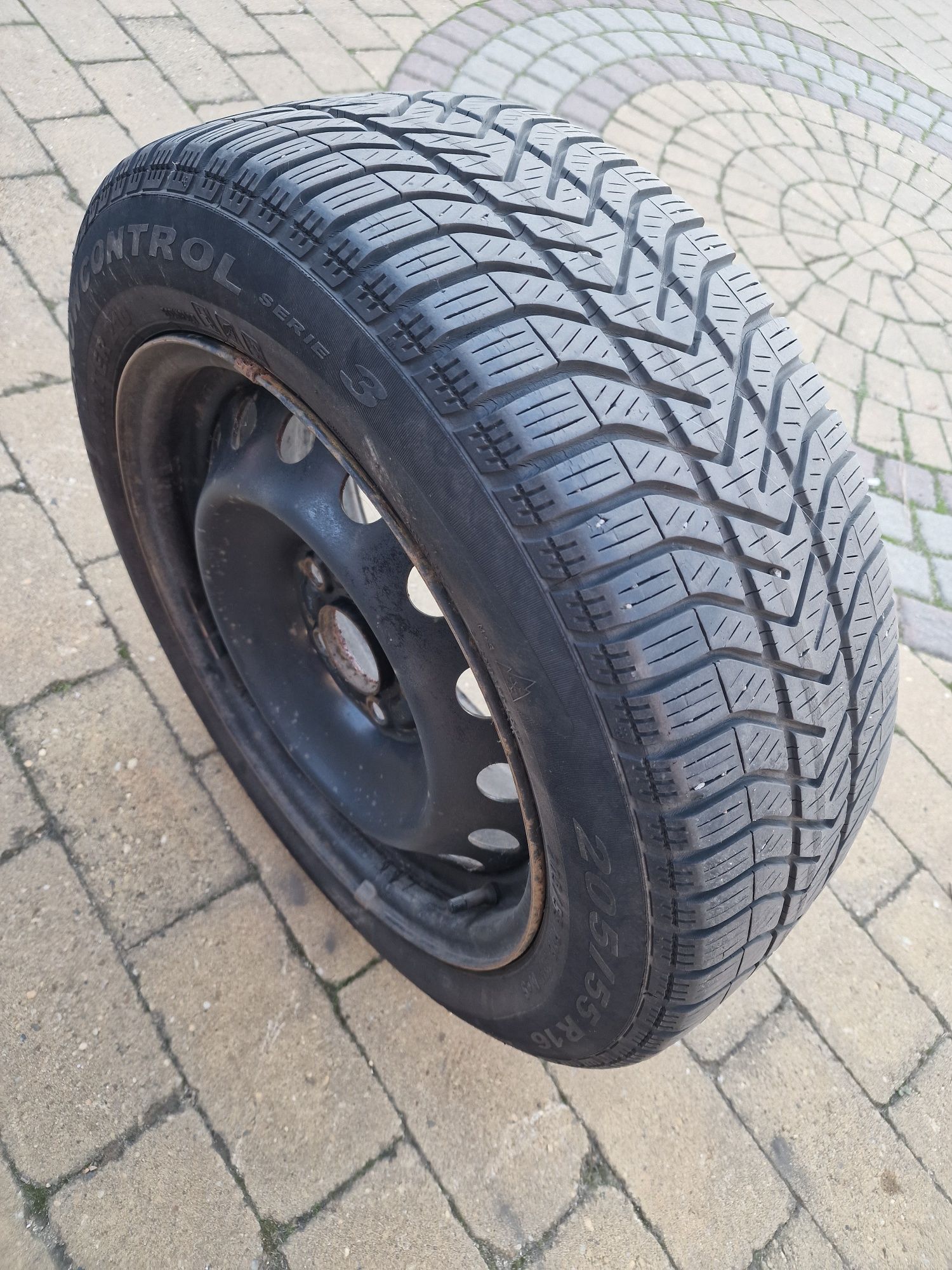 Cauciucuri iarna cu jante și capace Honda civic 2019