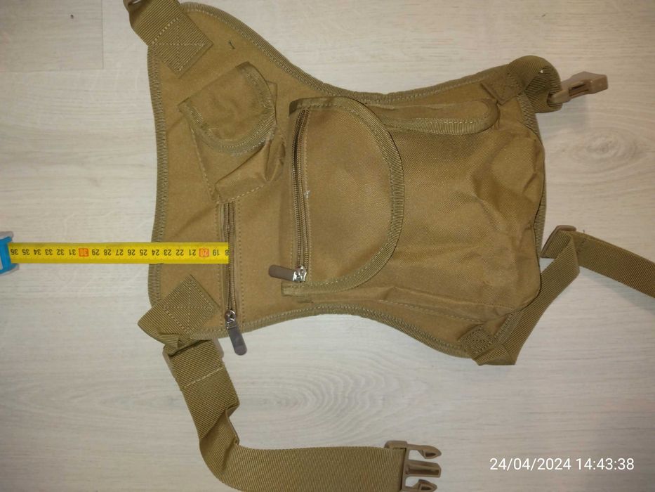 Vând borsetă de picior/șold tip militar, kaki