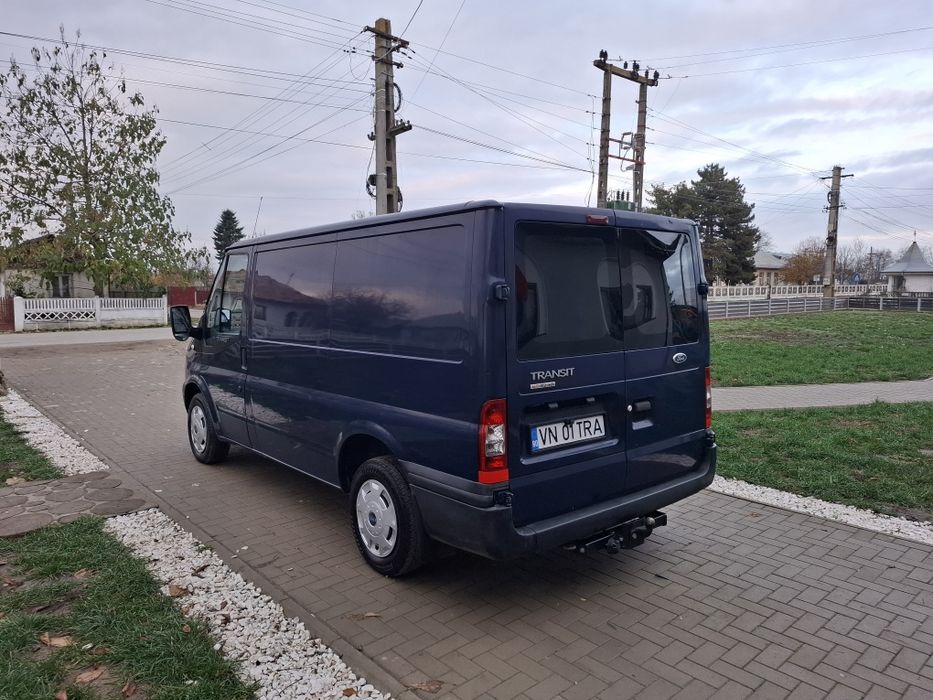 Ford  transit 2009, 2.2 tdci 86 cp,3 locuri și spațiu marfă