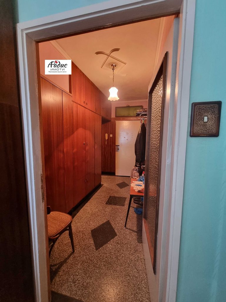 Продава се Четиристаен апартамент в Стара Загора, Център - 88 кв.м за 988 €/кв.м - Снимка #7