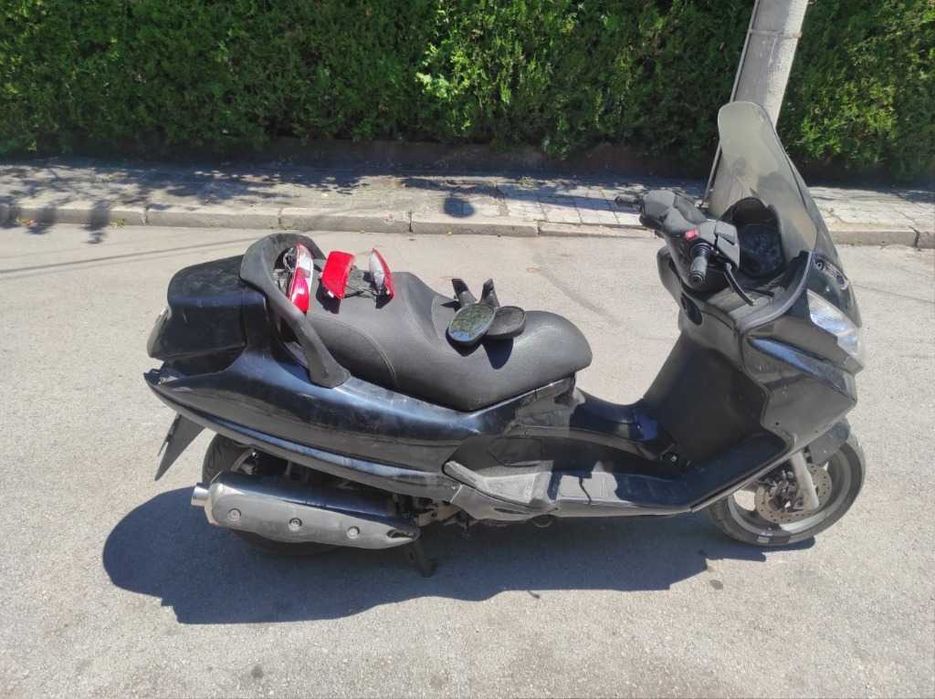 Piaggio X8 400 на части