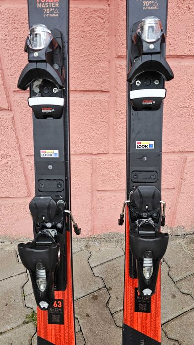 Vand schiuri Rossignol Forza 70 V-Ti Master R22, legaturi SPX 14, noi