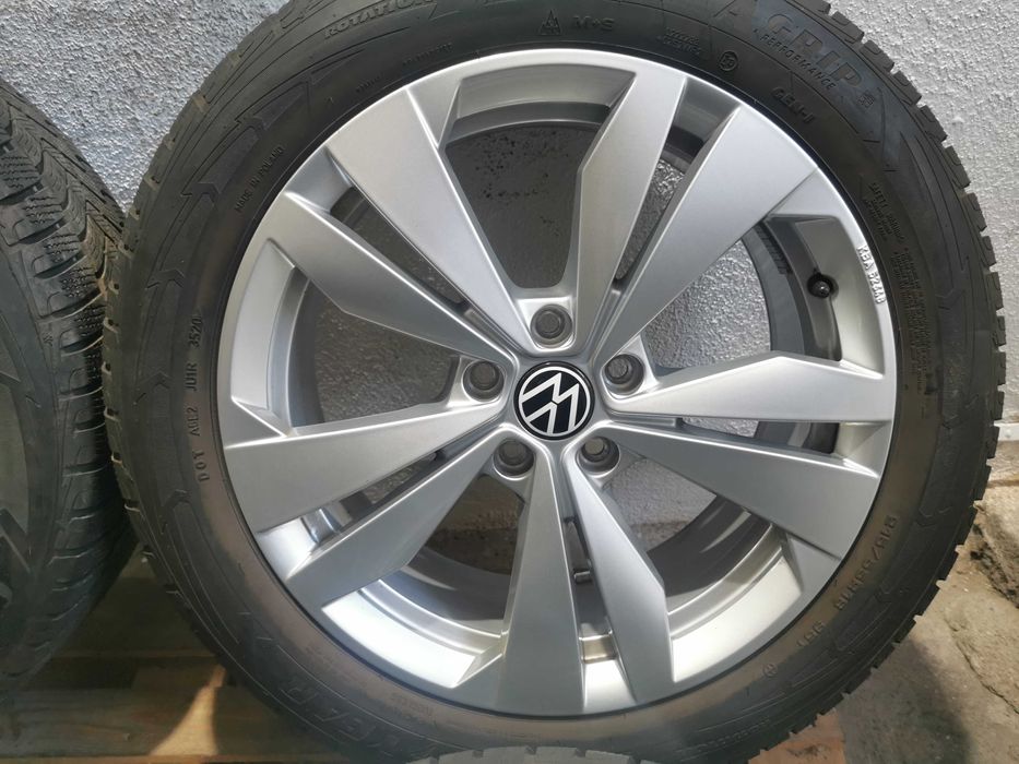 Jante Originale Vw Passat / Tiguan / ID3  R 18 cu anvelope de iarna