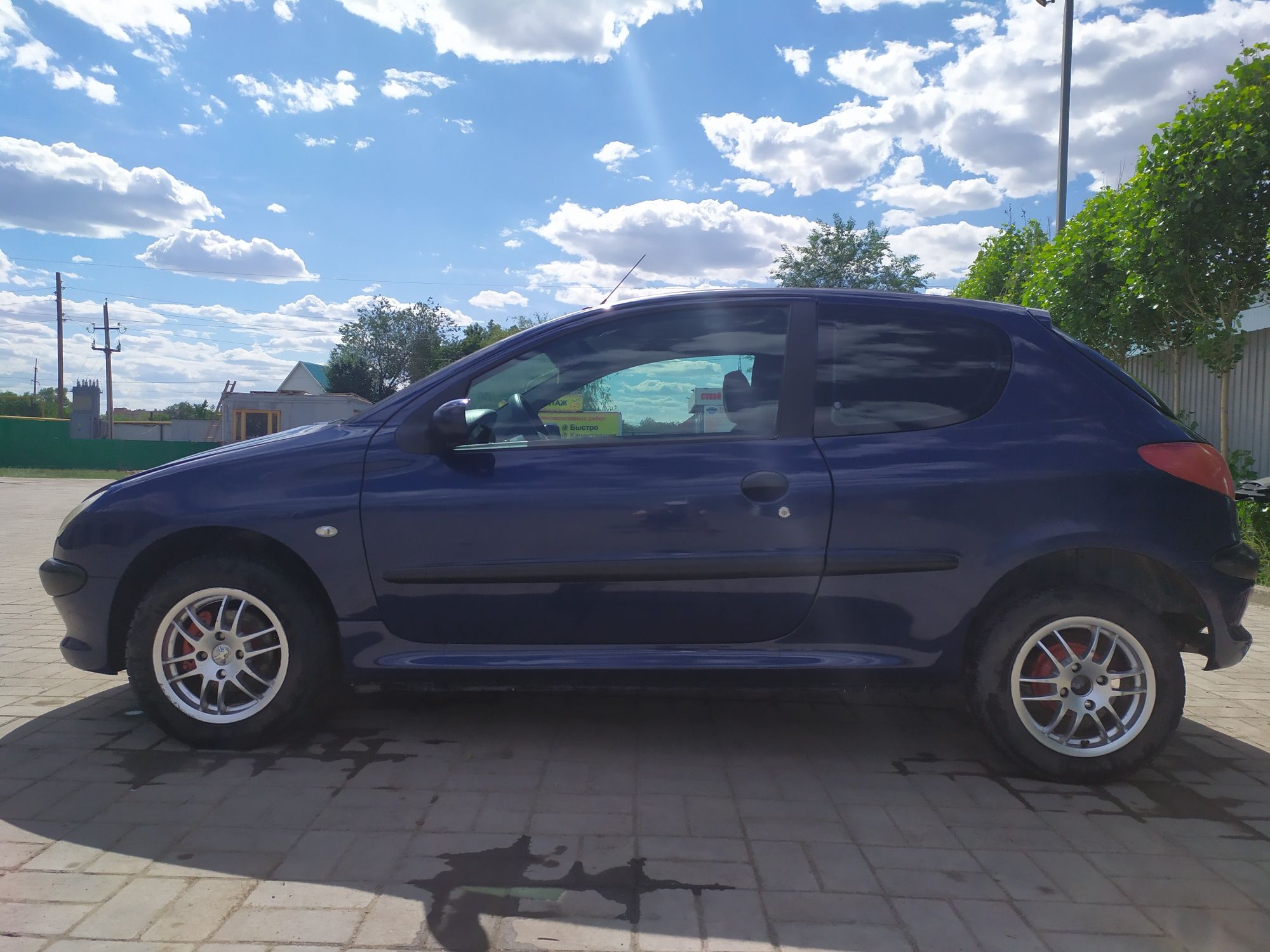 Продам автомобиль Peugeot 206