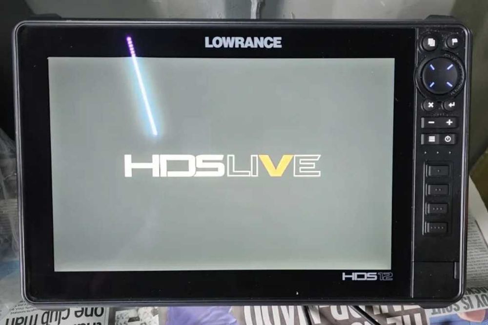 Сонар Lowrance HDS LIVE 12