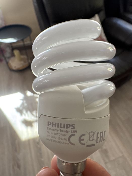 Lustra suspendata stare foarte buna