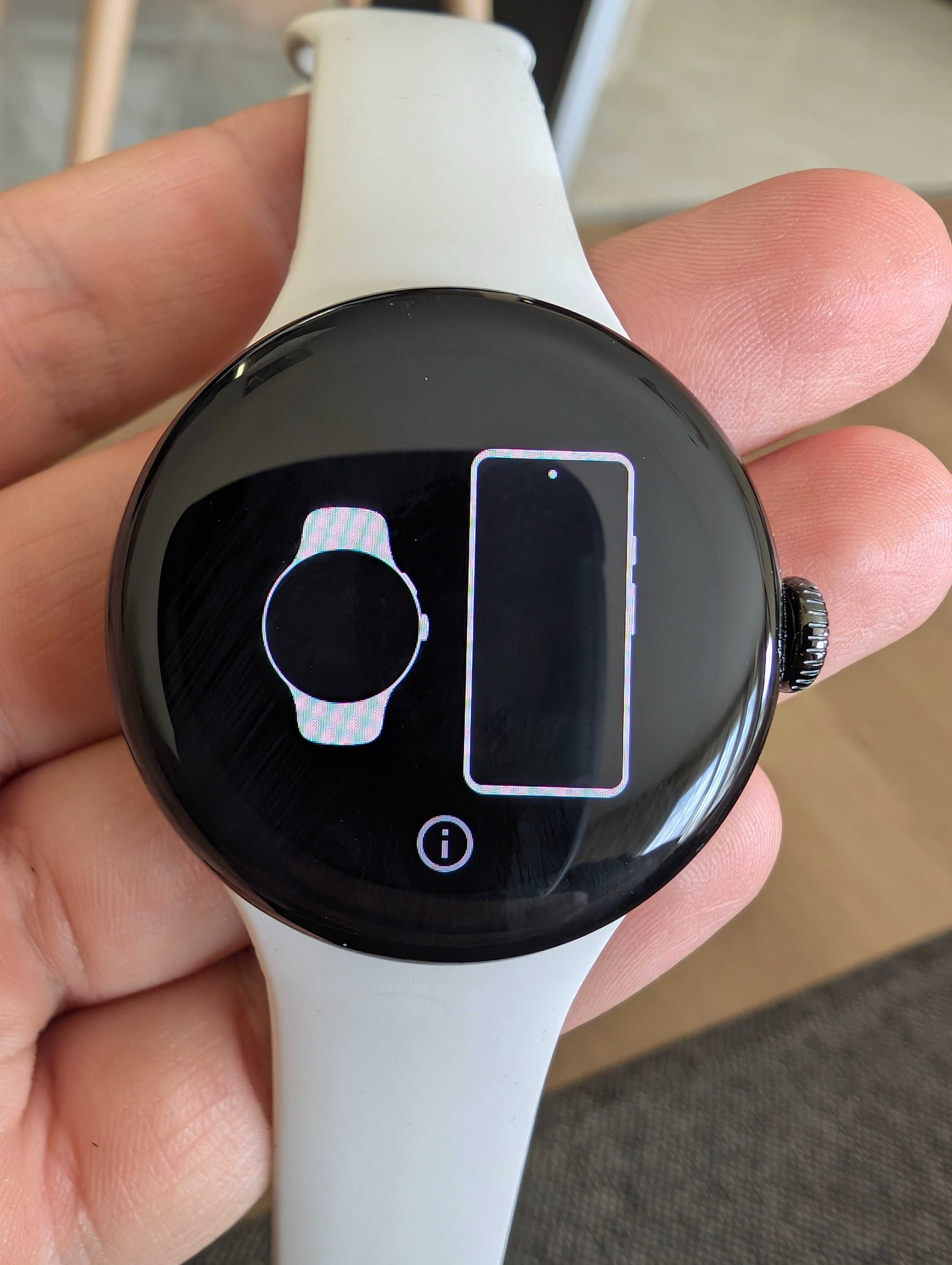 Google Pixel Watch 2 черен + зарядно + 2 каишки