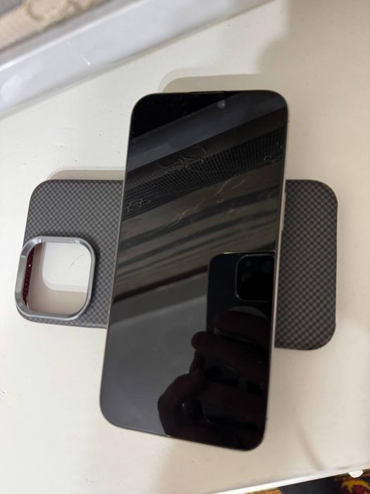 Продам iphone 15 pro Max 256