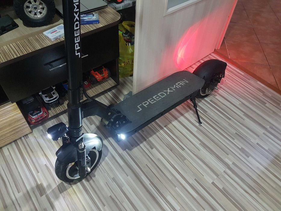 Dezmembrez Trotineta electrica SPEEDXMAN 8- 9 UP (2021) 48v/15Ah LG