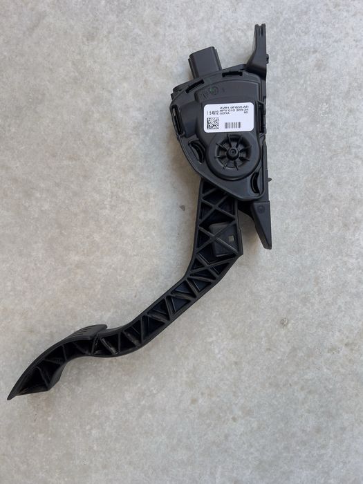 ПЕДАЛ ГАЗ FORD C-MAX след 2010 год AV61-9F836-AB