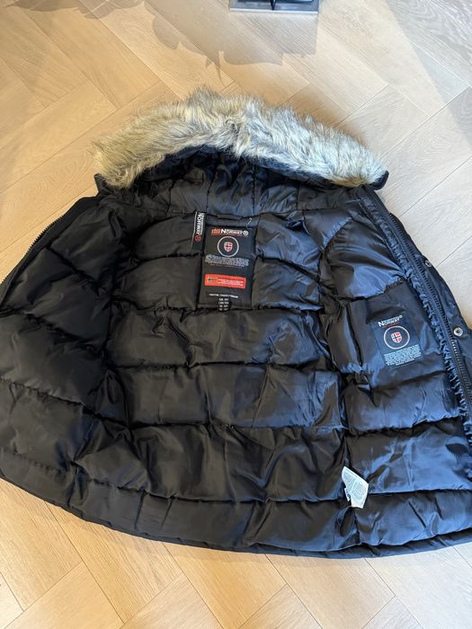 Graca Geographical Norwai , 8-10 ani, ca noua