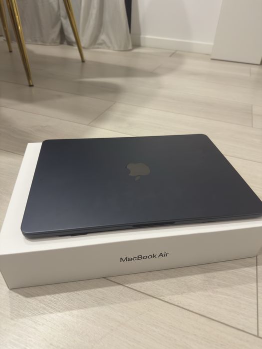 Macbook air m2 13