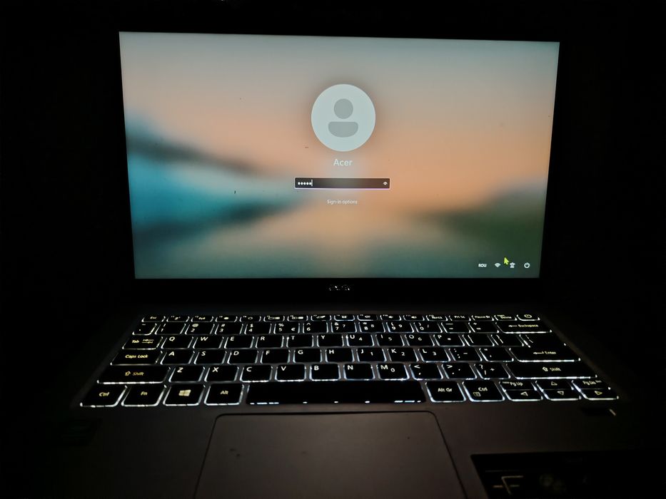 Laptop Acer in stare perfecta de funcționare