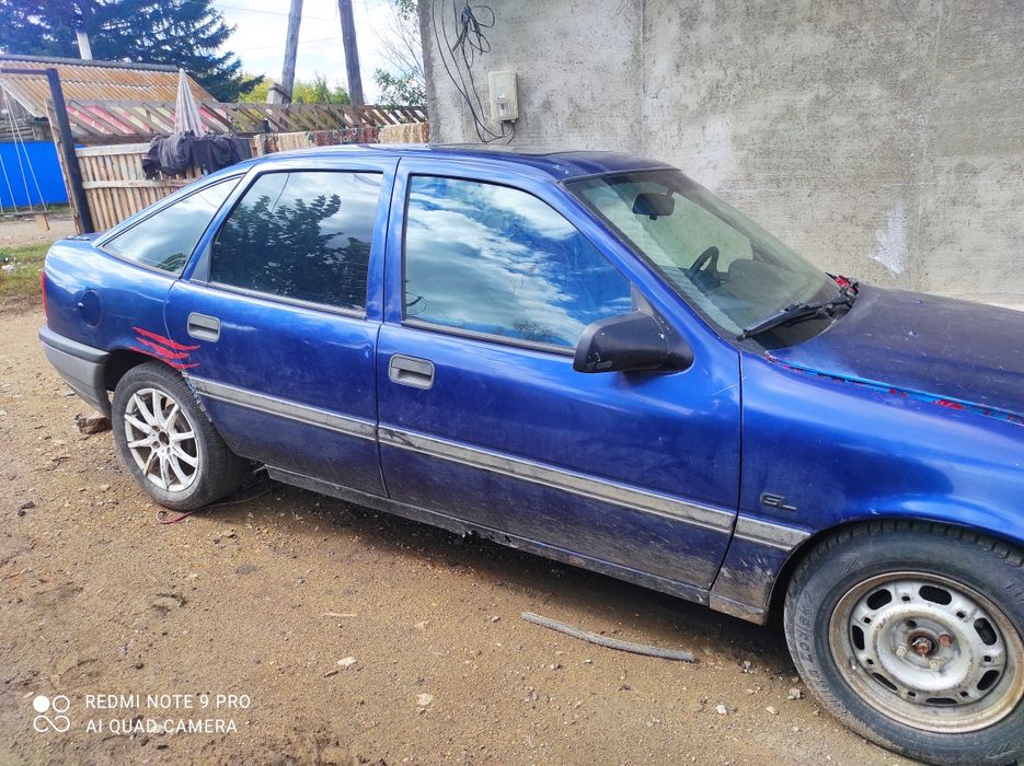 Продам Opel Vectra 1992 года