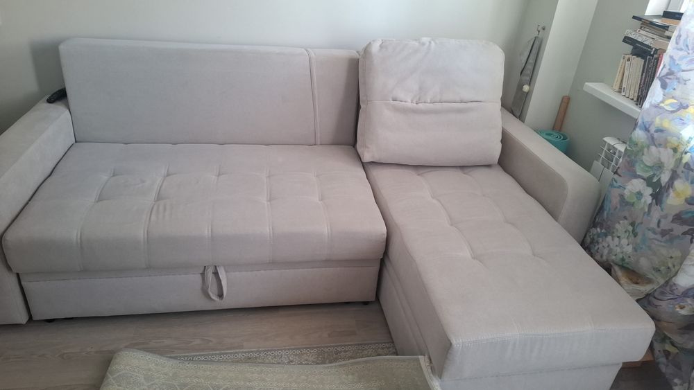 Продам диван угловой
