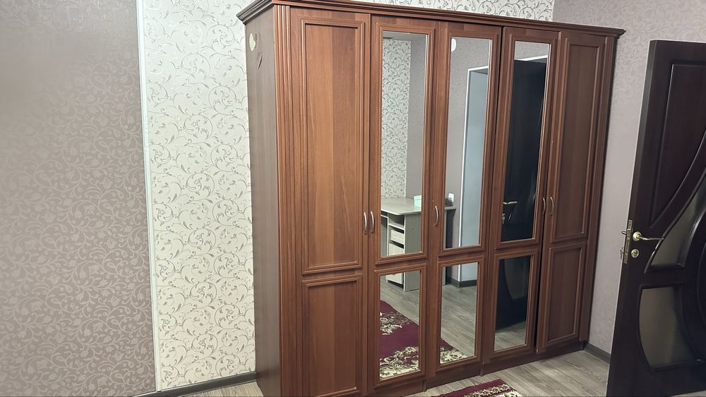 Спальный гарнитур