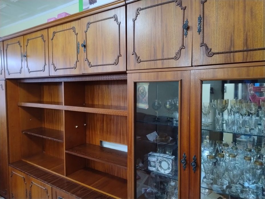 Mobila sufragerie solida anii ‘80