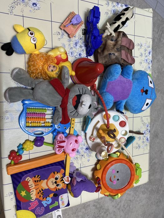 Продам игрушки детские