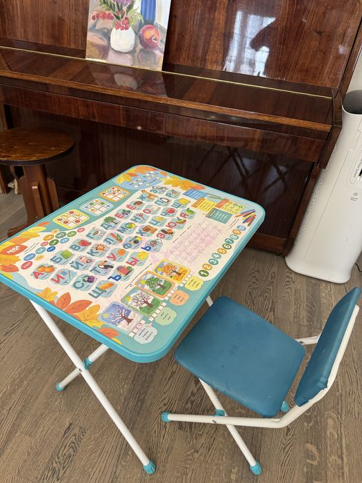 Детский стол и стул