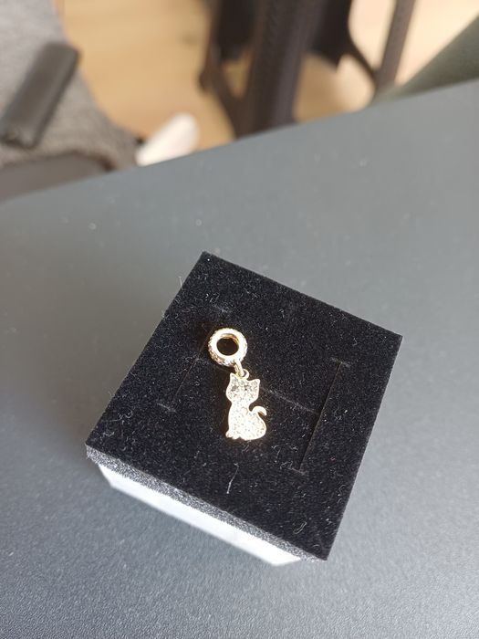 Charm de aur galben de 14k