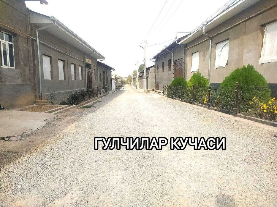 Ховли Уй СОТИЛАДИ 6 сотик 5хона ! Гулчилар кучаси Кибрай  рн ТТЗ 7 км.