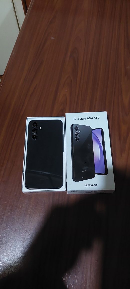 Samsung Galaxy A54 8/128GB 5G Black за 185 у.е!