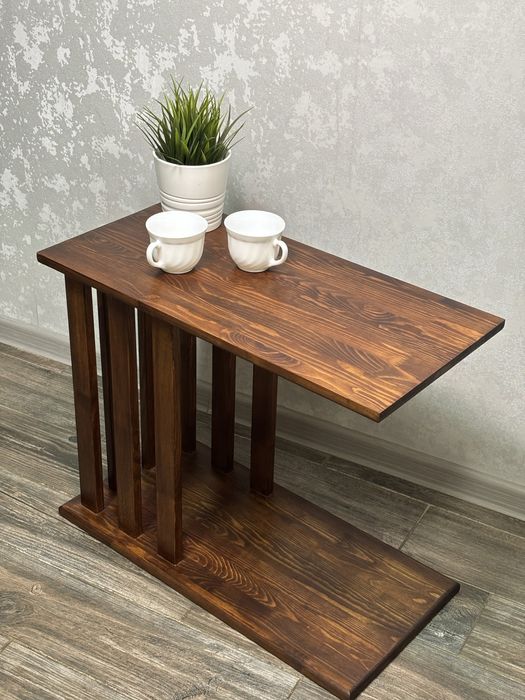 Продается журнальный столик (ручная работа)! Можно на заказ.